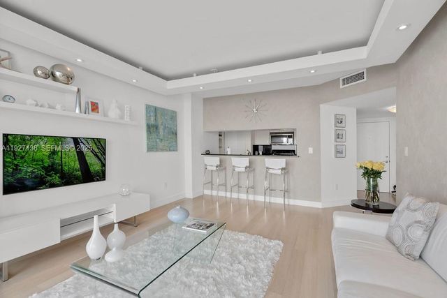 1625 Kennedy Cswy 1004D, North Bay Village, FL 33141