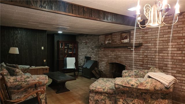 411 Center Street, Hyde Park, PA 15641