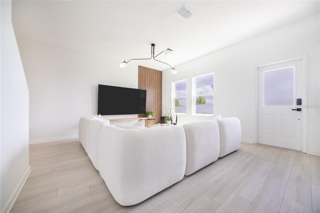 8688 SPORTSMAN LOOP, Groveland, FL 34736