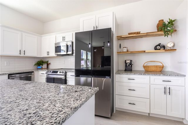 8688 SPORTSMAN LOOP, Groveland, FL 34736