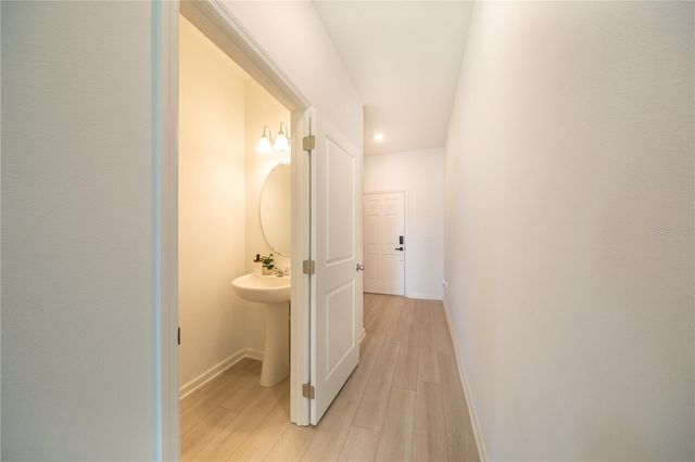 8688 SPORTSMAN LOOP, Groveland, FL 34736