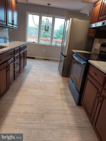 388 BOWLING GREEN RD, Front Royal, VA 22630