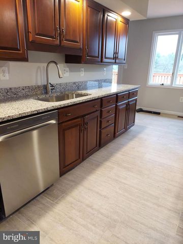 388 BOWLING GREEN RD, Front Royal, VA 22630