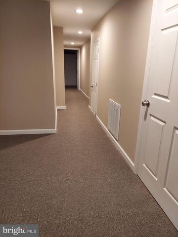 388 BOWLING GREEN RD, Front Royal, VA 22630