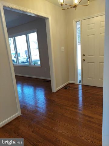 388 BOWLING GREEN RD, Front Royal, VA 22630