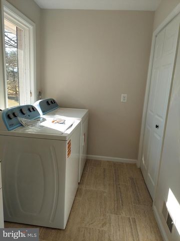 388 BOWLING GREEN RD, Front Royal, VA 22630