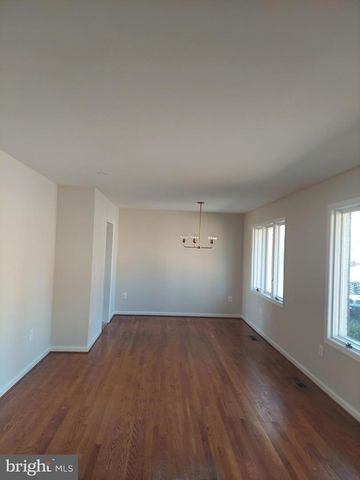 388 BOWLING GREEN RD, Front Royal, VA 22630