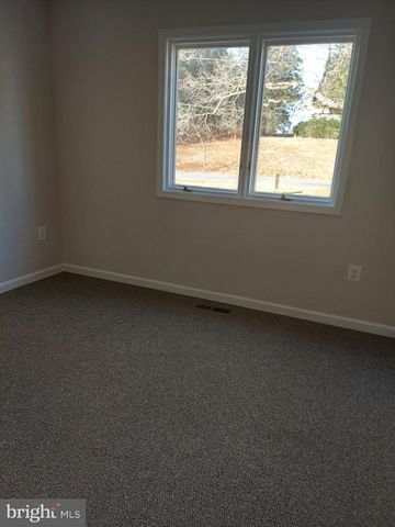 388 BOWLING GREEN RD, Front Royal, VA 22630