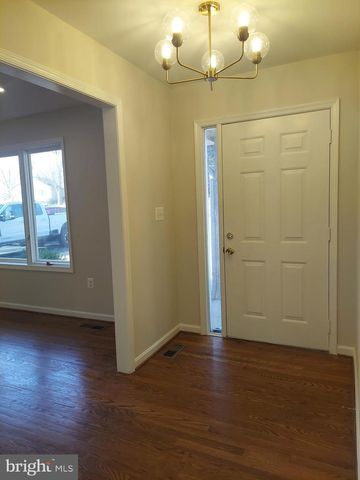 388 BOWLING GREEN RD, Front Royal, VA 22630