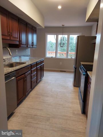 388 BOWLING GREEN RD, Front Royal, VA 22630