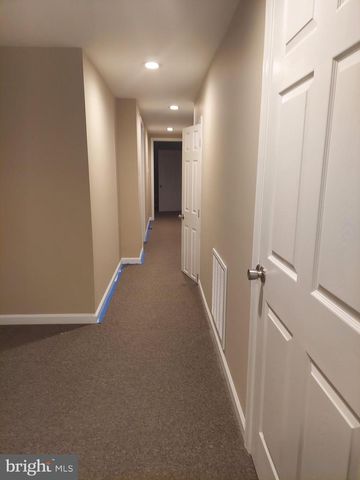 388 BOWLING GREEN RD, Front Royal, VA 22630