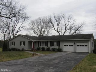 388 BOWLING GREEN RD, Front Royal, VA 22630