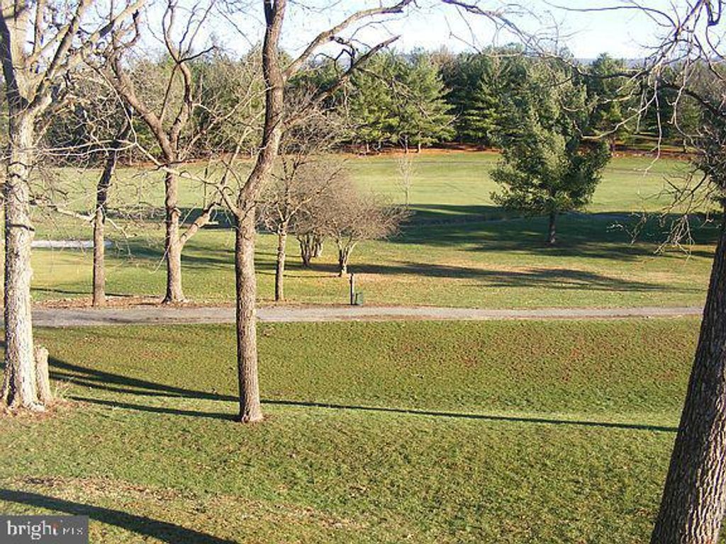 Image 3 of property listing at 388 BOWLING GREEN RD, Front Royal, VA 22630