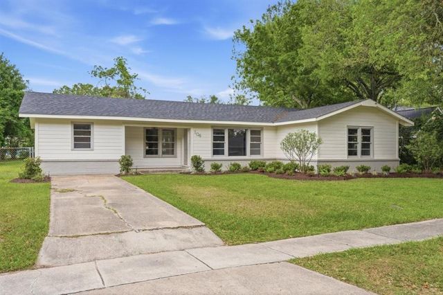 104 Windsor Drive, Lake Charles, LA 70605