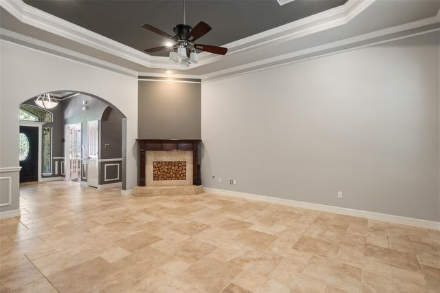 1019 Monarch Oak Drive, Magnolia, TX 77354