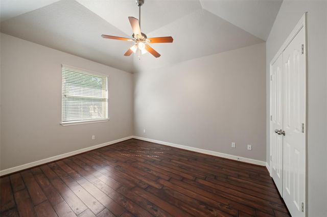 1019 Monarch Oak Drive, Magnolia, TX 77354