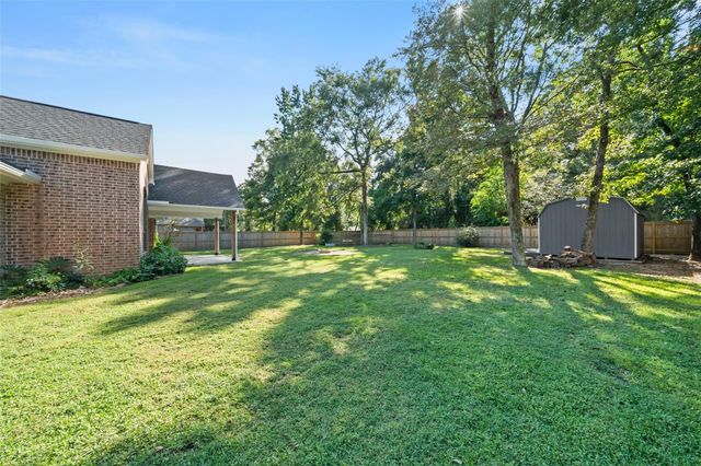 1019 Monarch Oak Drive, Magnolia, TX 77354