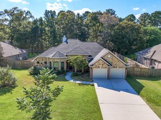 1019 Monarch Oak Drive, Magnolia, TX 77354