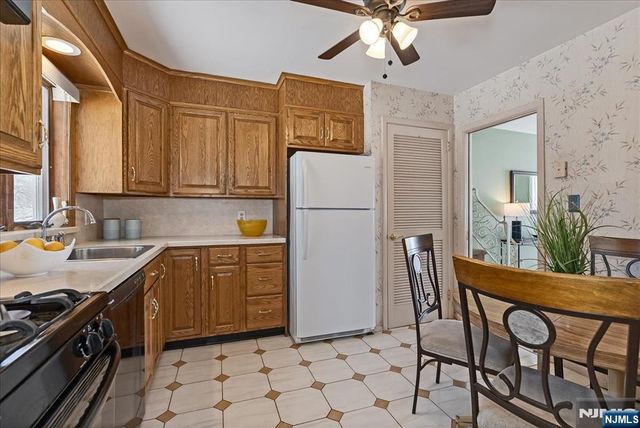 30 Andover Place, Bloomfield, NJ 07003