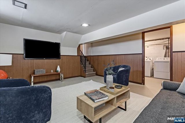 30 Andover Place, Bloomfield, NJ 07003