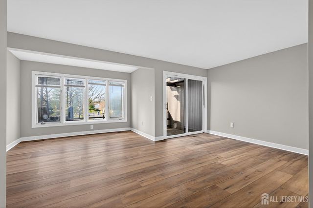 172 Nathan Drive, North Brunswick, NJ 08902