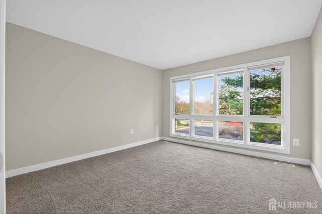 172 Nathan Drive, North Brunswick, NJ 08902