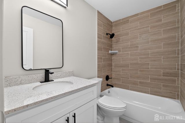 172 Nathan Drive, North Brunswick, NJ 08902