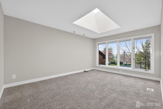 172 Nathan Drive, North Brunswick, NJ 08902