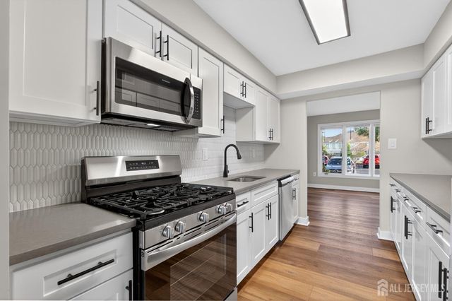 172 Nathan Drive, North Brunswick, NJ 08902