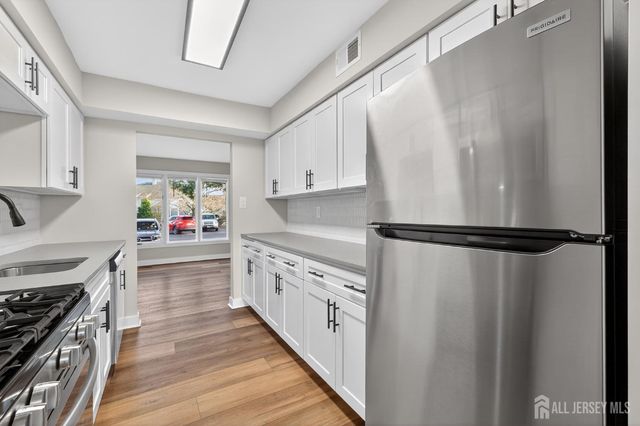 172 Nathan Drive, North Brunswick, NJ 08902