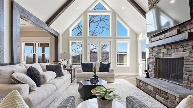 2413 N Autumn View Drive, Fayetteville, AR 72701