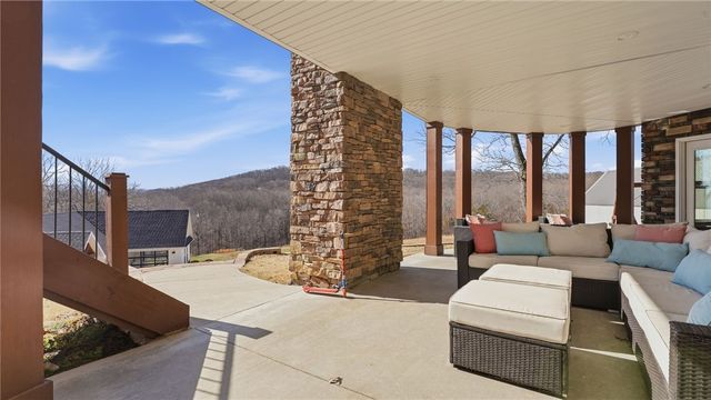 2413 N Autumn View Drive, Fayetteville, AR 72701