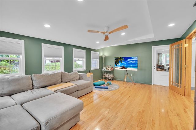 114 Burbank Drive, Amherst, NY 14226