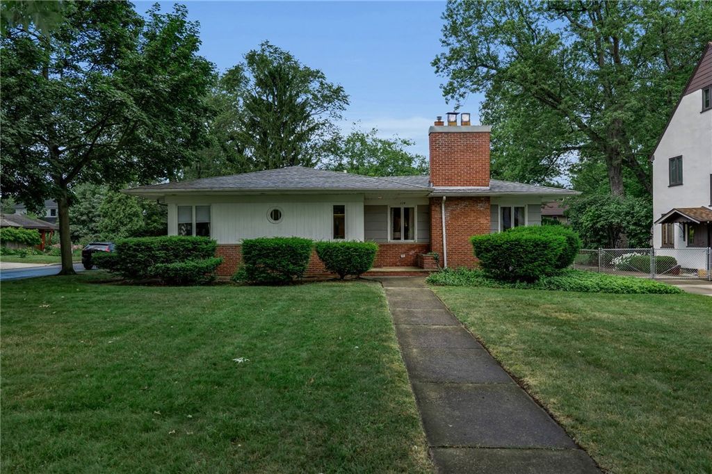 114 Burbank Drive, Amherst, NY 14226
