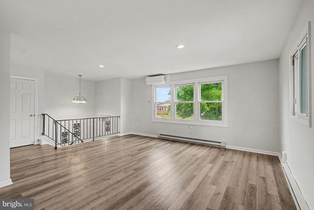 541 GOLDEN ST, Lititz, PA 17543