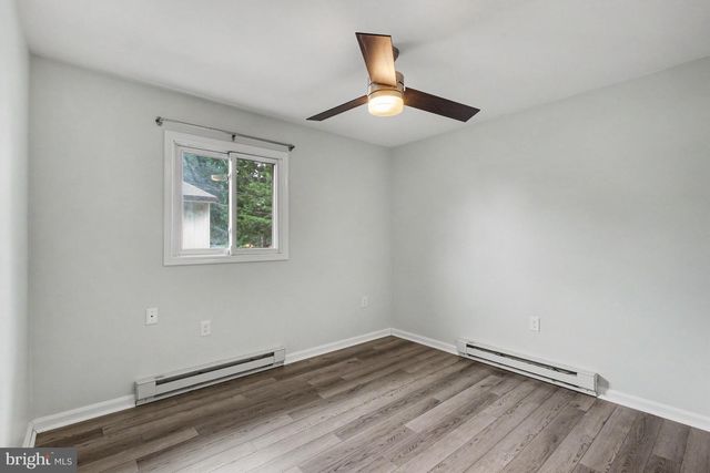 541 GOLDEN ST, Lititz, PA 17543