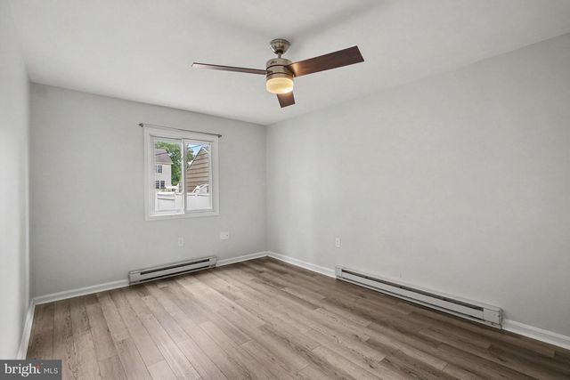 541 GOLDEN ST, Lititz, PA 17543
