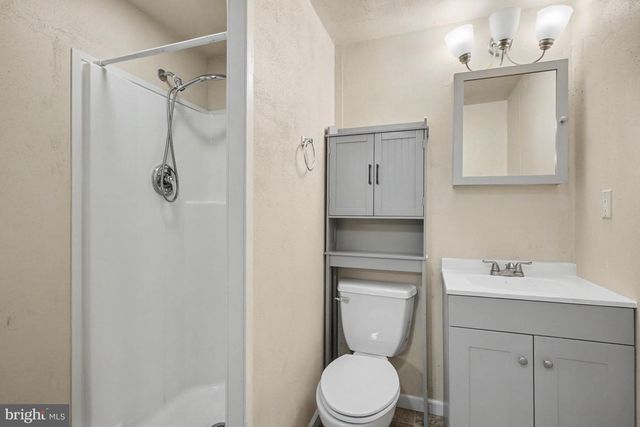 541 GOLDEN ST, Lititz, PA 17543