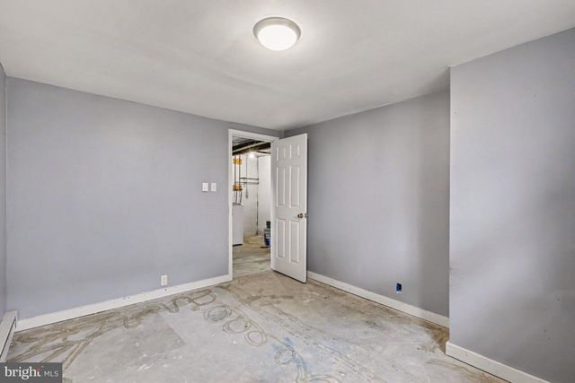 541 GOLDEN ST, Lititz, PA 17543