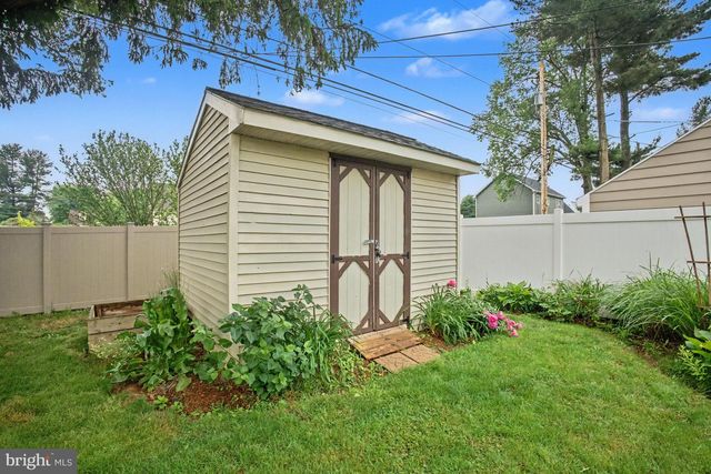 541 GOLDEN ST, Lititz, PA 17543