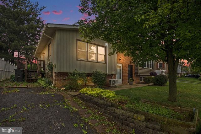 541 GOLDEN ST, Lititz, PA 17543