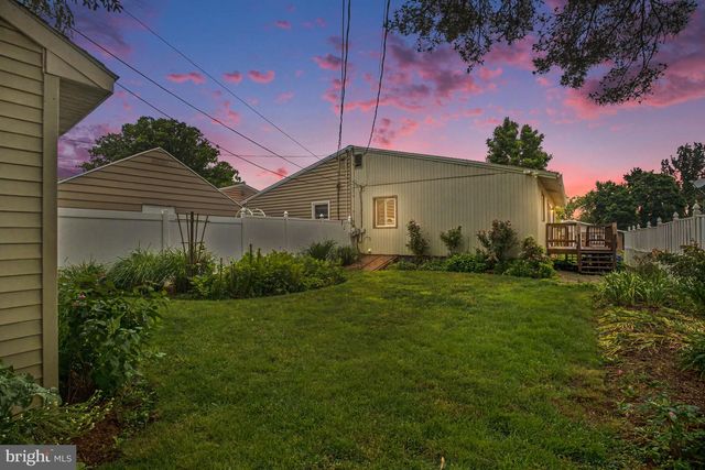 541 GOLDEN ST, Lititz, PA 17543