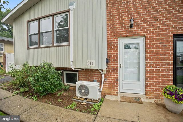 541 GOLDEN ST, Lititz, PA 17543
