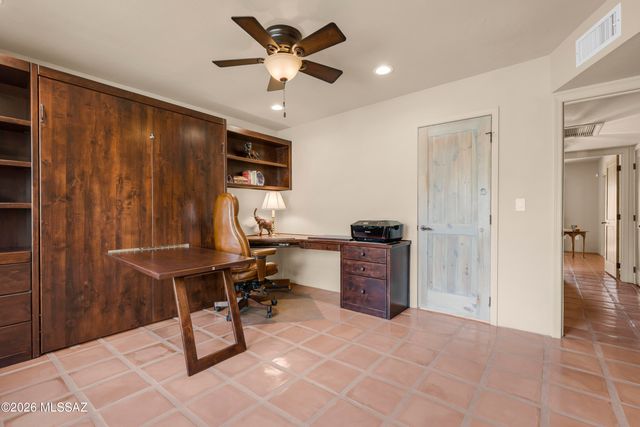 5800 E Cochise Trail, Tucson, AZ 85750