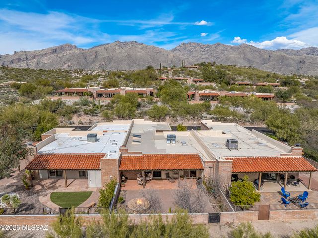 5800 E Cochise Trail, Tucson, AZ 85750