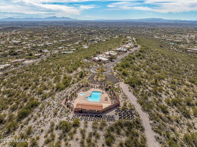 5800 E Cochise Trail, Tucson, AZ 85750