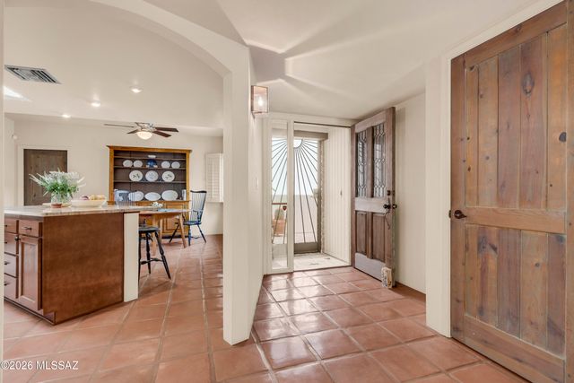 5800 E Cochise Trail, Tucson, AZ 85750