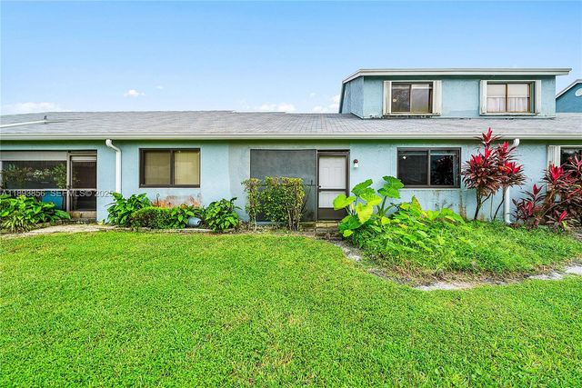 3875 Island Club W, Lantana, FL 33462
