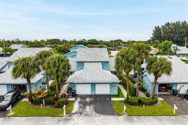 3875 Island Club W, Lantana, FL 33462