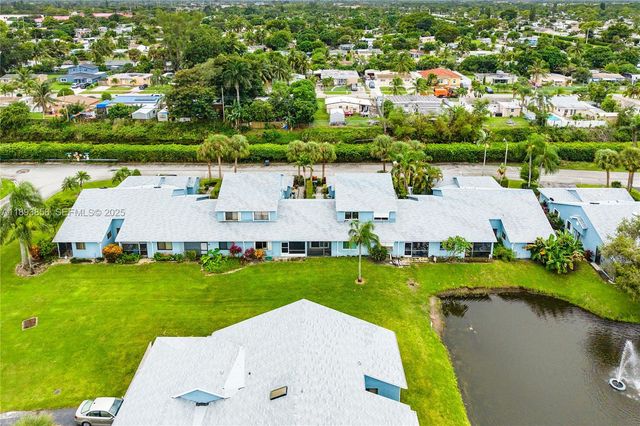 3875 Island Club W, Lantana, FL 33462